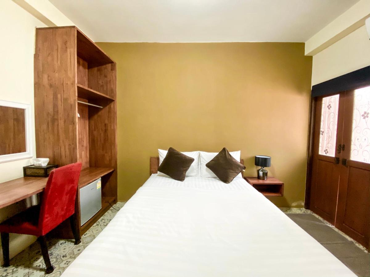 Baan Dan Ta Wan Nuea Hotel Chiang Mai Buitenkant foto